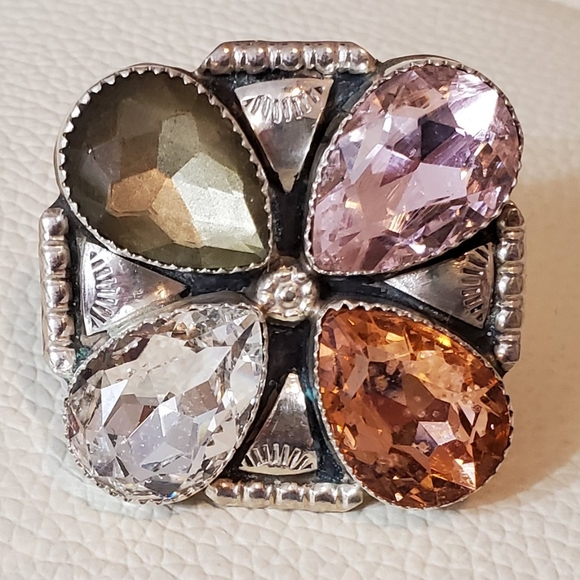 Sterling / Crystal Ring - Picture 3 of 4